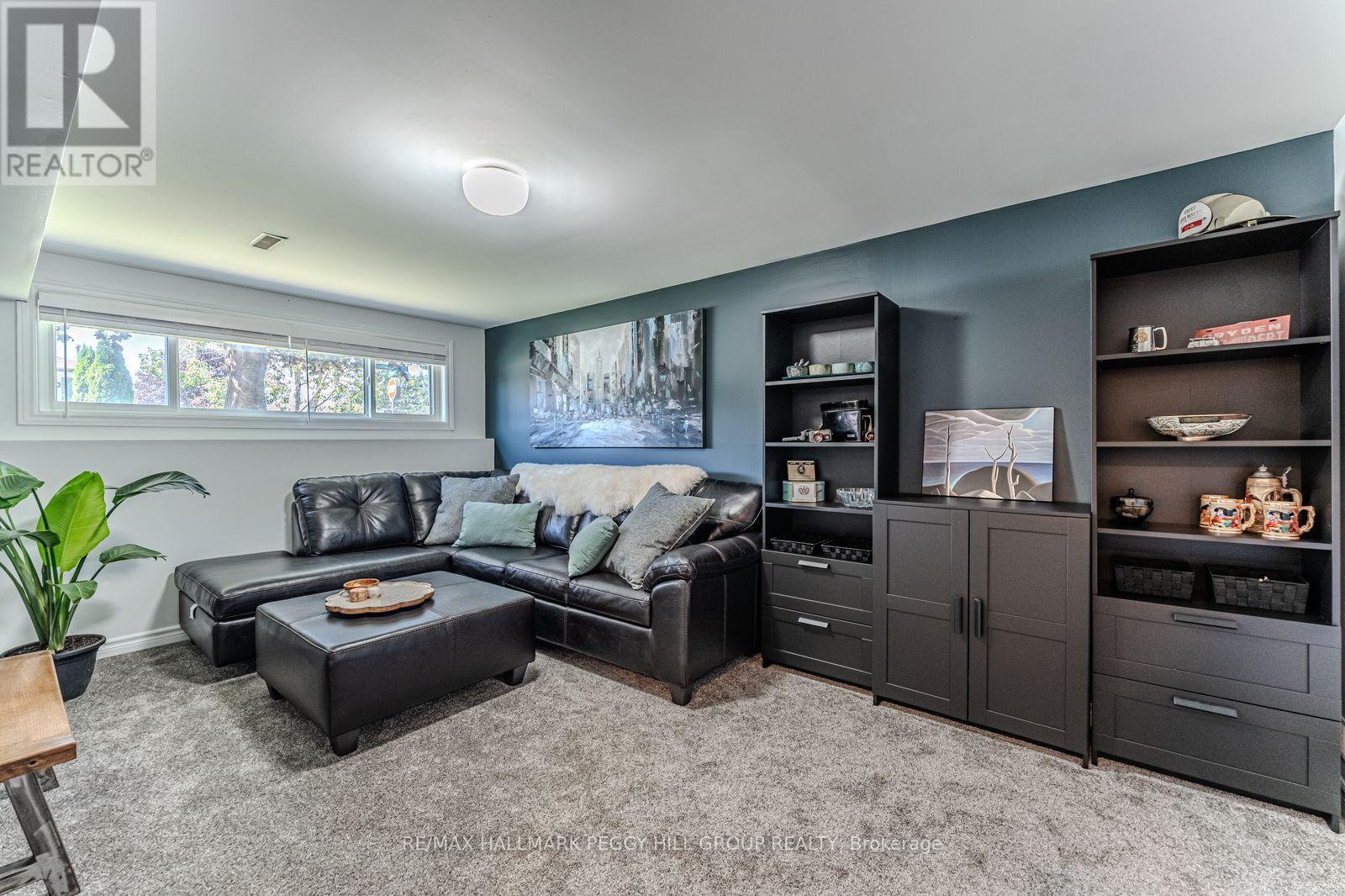 2 Carmichael Court, Orillia, Ontario  L3V 7R6 - Photo 11 - S12572978