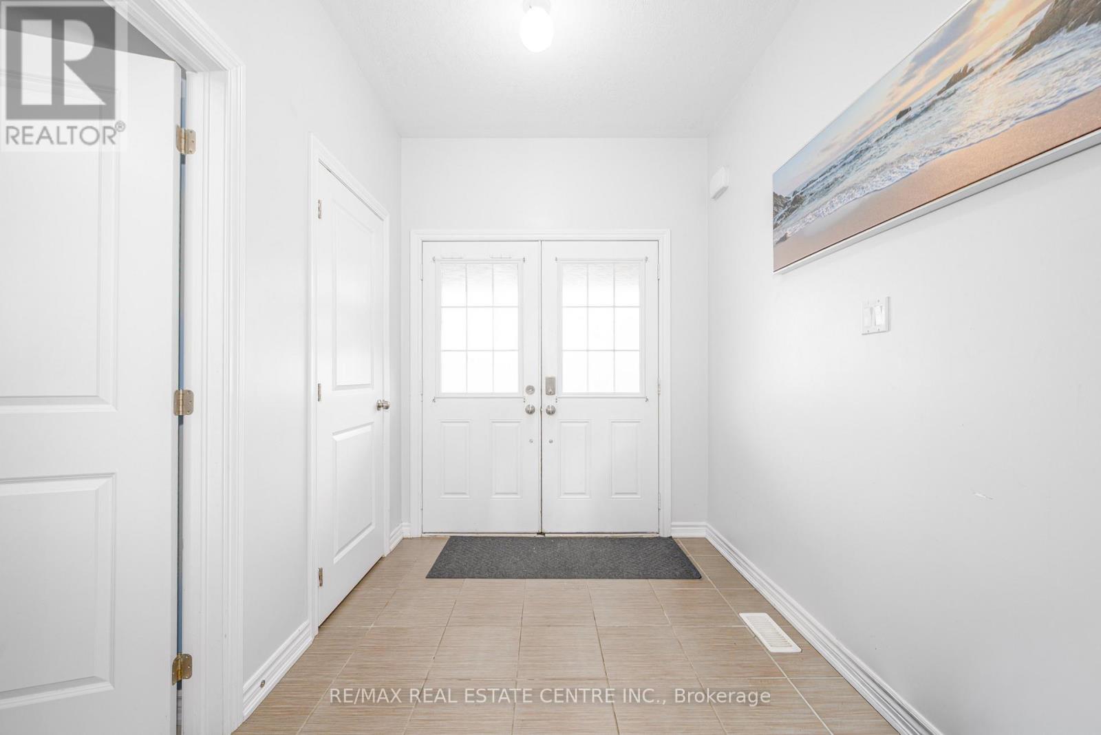 106 Diana Drive, Orillia, Ontario  L3V 0E2 - Photo 4 - S12573034