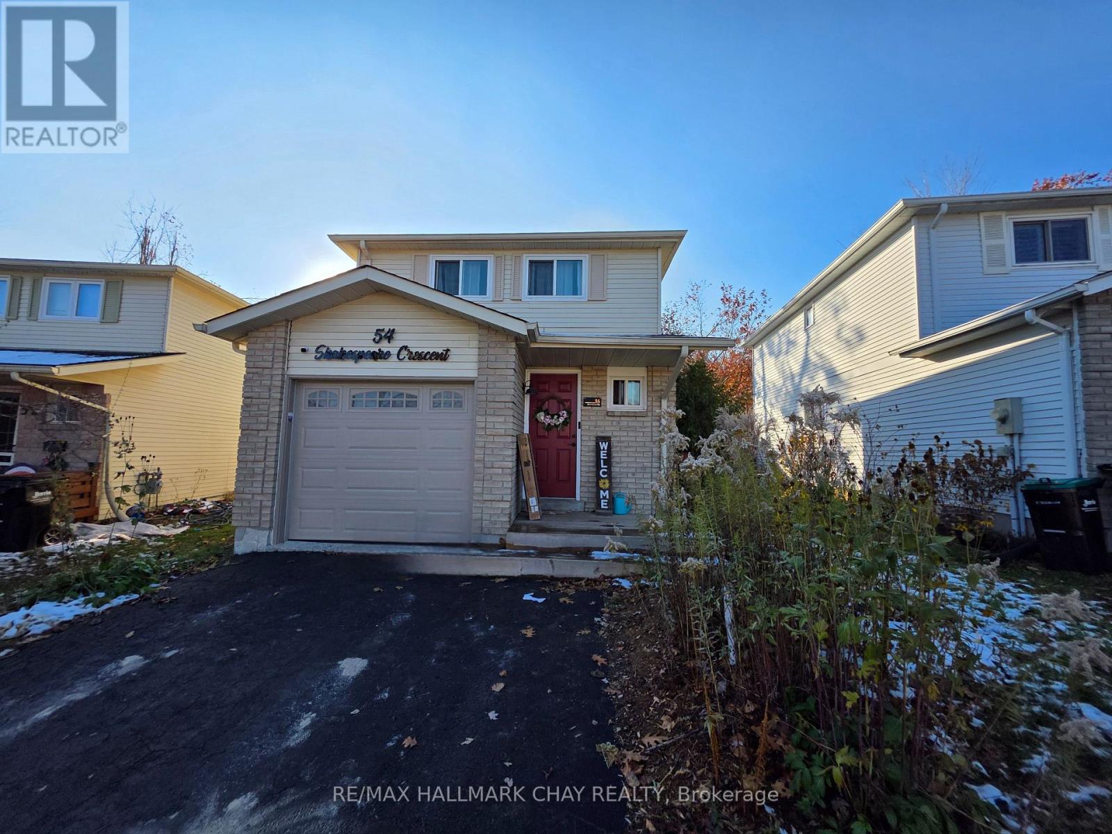 54 SHAKESPEARE CRESCENT, Barrie, Ontario