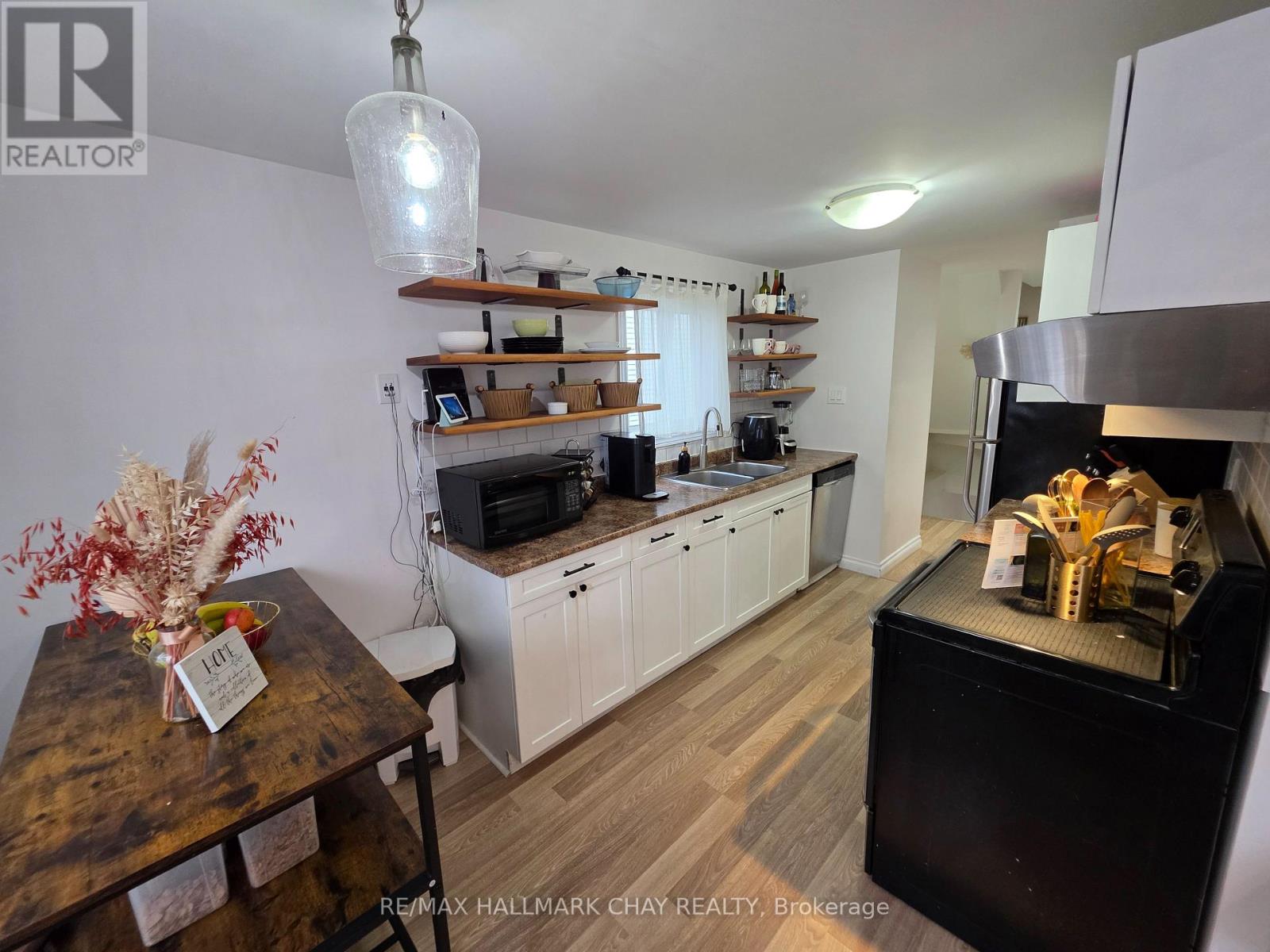 54 Shakespeare Crescent, Barrie (Letitia Heights), Ontario  L4N 6C1 - Photo 11 - S12573130