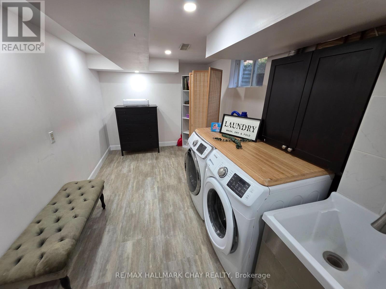 54 Shakespeare Crescent, Barrie (Letitia Heights), Ontario  L4N 6C1 - Photo 14 - S12573130