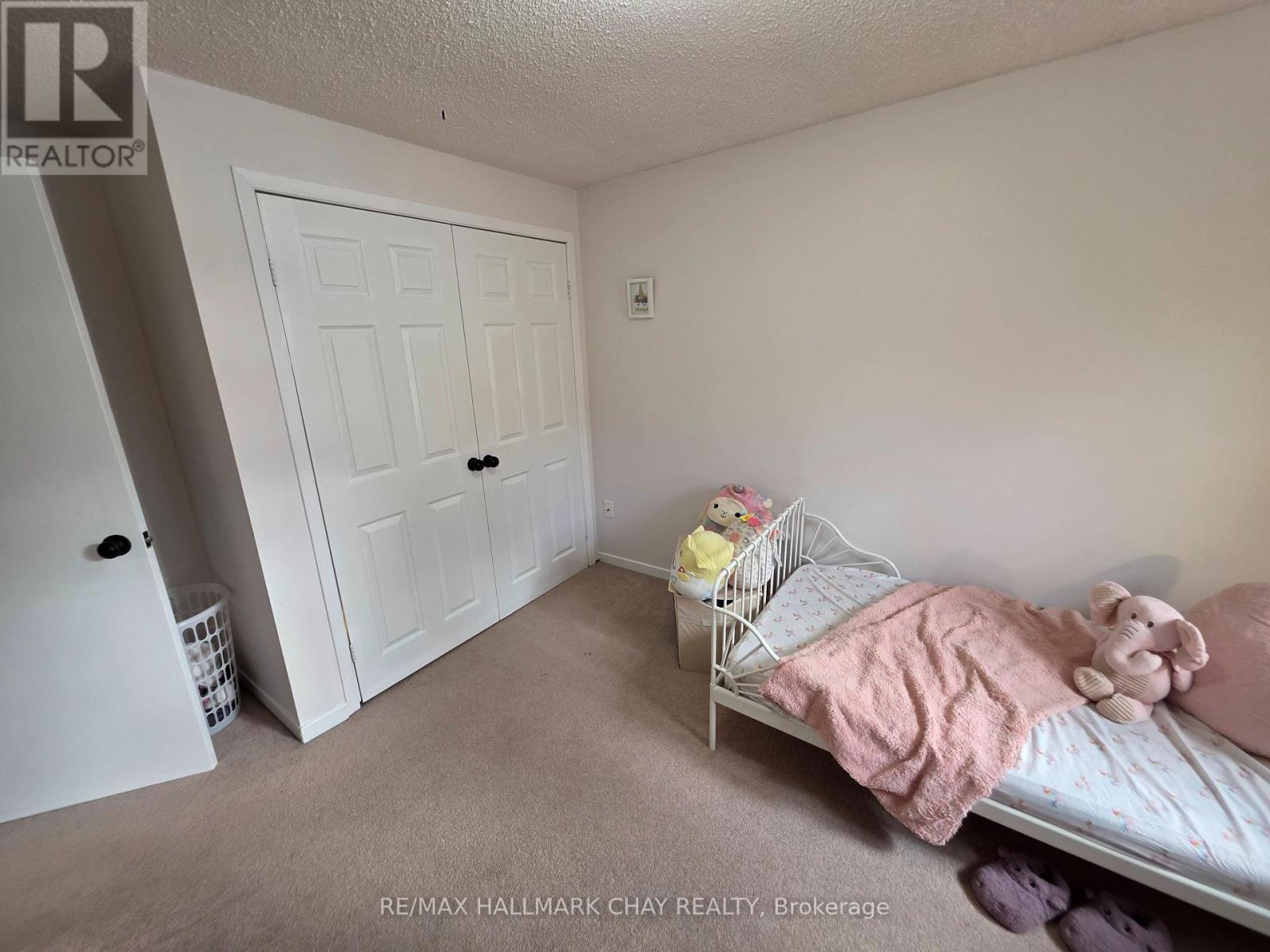 54 Shakespeare Crescent, Barrie (Letitia Heights), Ontario  L4N 6C1 - Photo 25 - S12573130