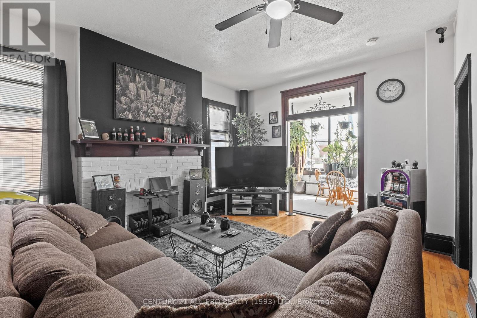 1 James Street W, Cobourg, Ontario  K9A 2J8 - Photo 7 - X12502384