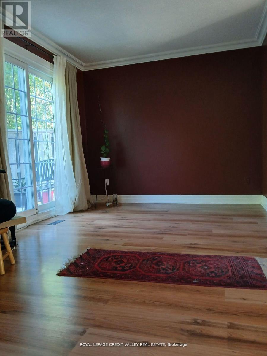 24 Sutter Avenue, Brampton, Ontario  L6Z 1G7 - Photo 5 - W12573012