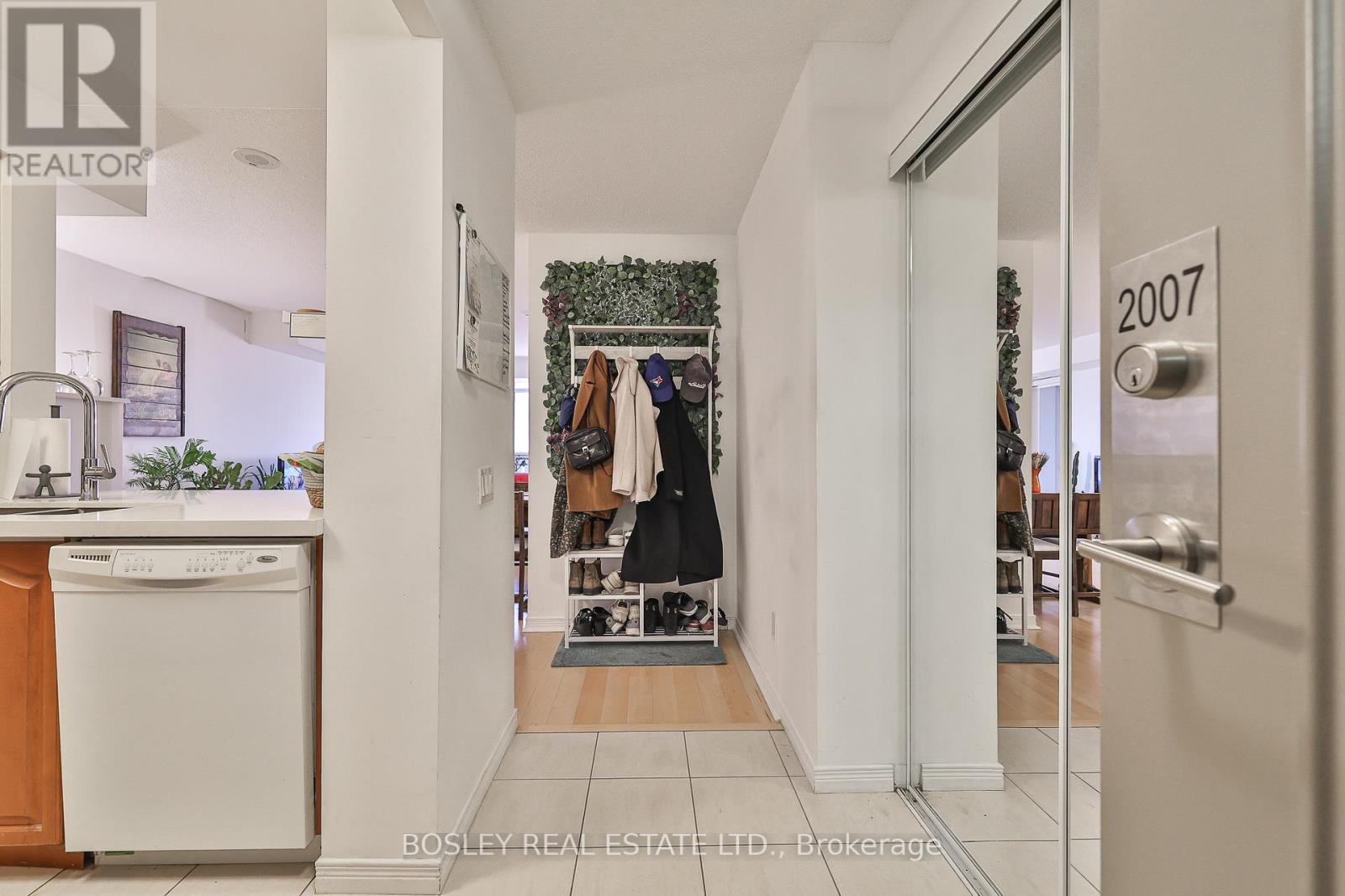 2007 - 60 Heintzman Street, Toronto, Ontario  M6P 5A1 - Photo 2 - W12573048