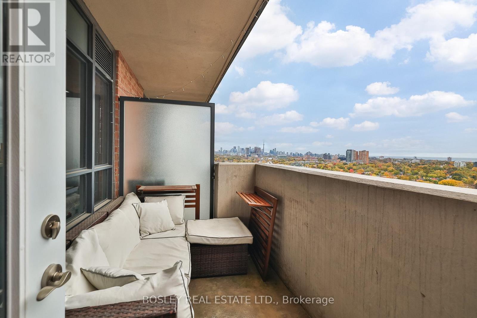 2007 - 60 Heintzman Street, Toronto, Ontario  M6P 5A1 - Photo 27 - W12573048