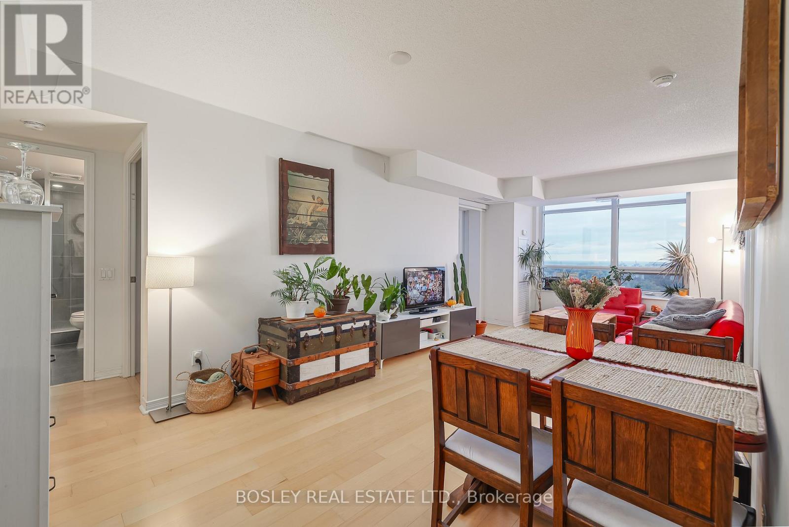 2007 - 60 Heintzman Street, Toronto, Ontario  M6P 5A1 - Photo 9 - W12573048