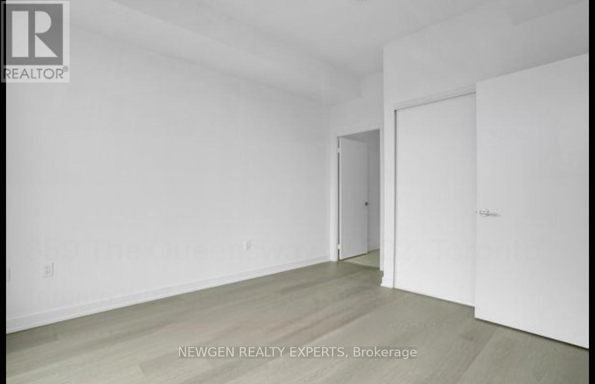 824 - 859 The Queensway, Toronto, Ontario  M8Z 1N8 - Photo 14 - W12573076