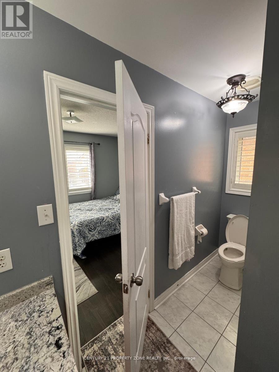 Room B - 33 Gamson Crescent, Brampton, Ontario  L6R 0V7 - Photo 15 - W12573090