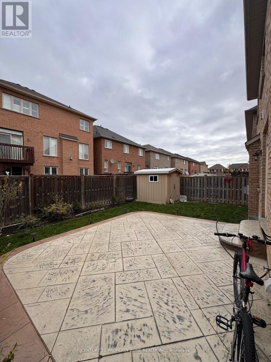 Room B - 33 Gamson Crescent, Brampton, Ontario  L6R 0V7 - Photo 19 - W12573090