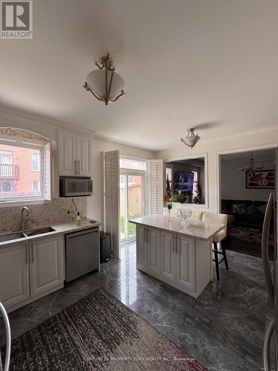 Room B - 33 Gamson Crescent, Brampton, Ontario  L6R 0V7 - Photo 3 - W12573090