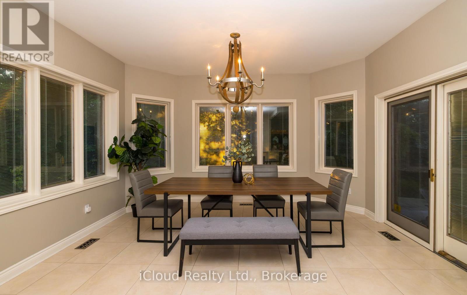 163 Wheelihan Way, Milton, Ontario  L0P 0A1 - Photo 10 - W12573104