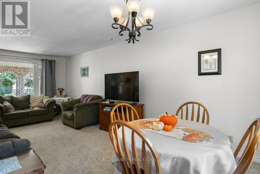 286 Barrett Boulevard, Greater Napanee, Ontario K7R 1G8 - Photo 14 - X12573204