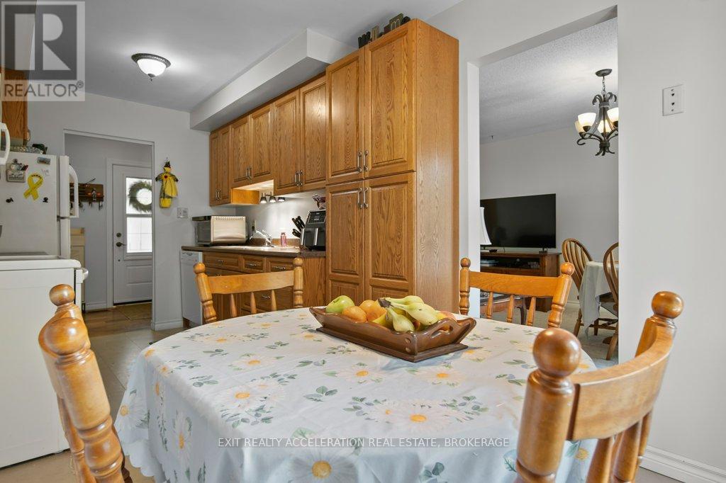 286 Barrett Boulevard, Greater Napanee, Ontario K7R 1G8 - Photo 20 - X12573204