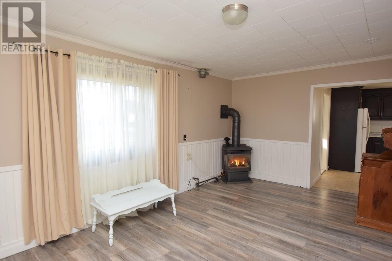 23 Main St, Iron Bridge, Ontario  P0R 1H0 - Photo 7 - SM253343