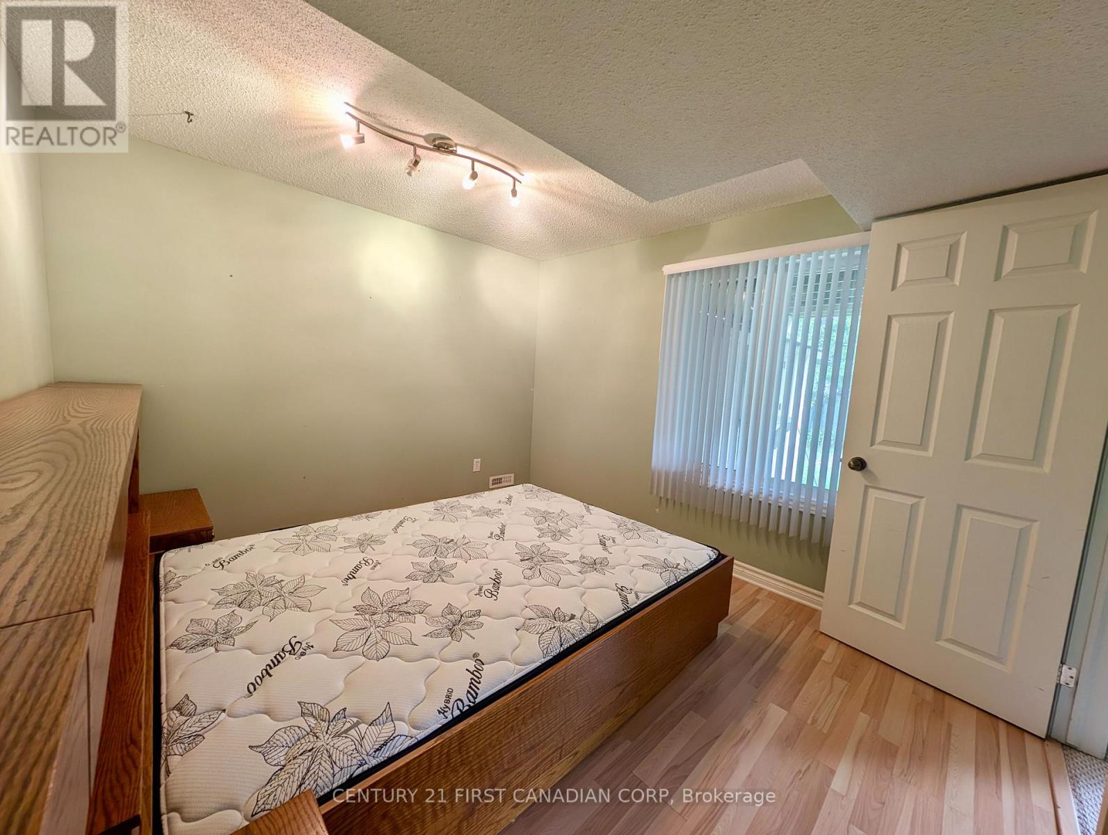 Lower - 924 Guildwood Boulevard, London North, Ontario  N6H 5S9 - Photo 8 - X12573196