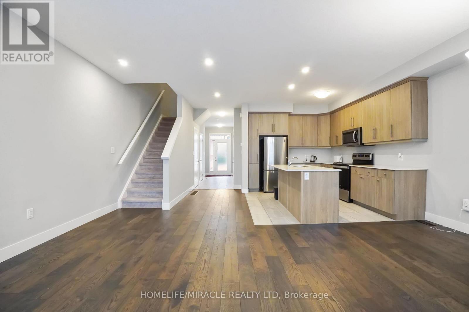 177 Edgevalley Road, London East, Ontario  N5V 0C5 - Photo 12 - X12573000