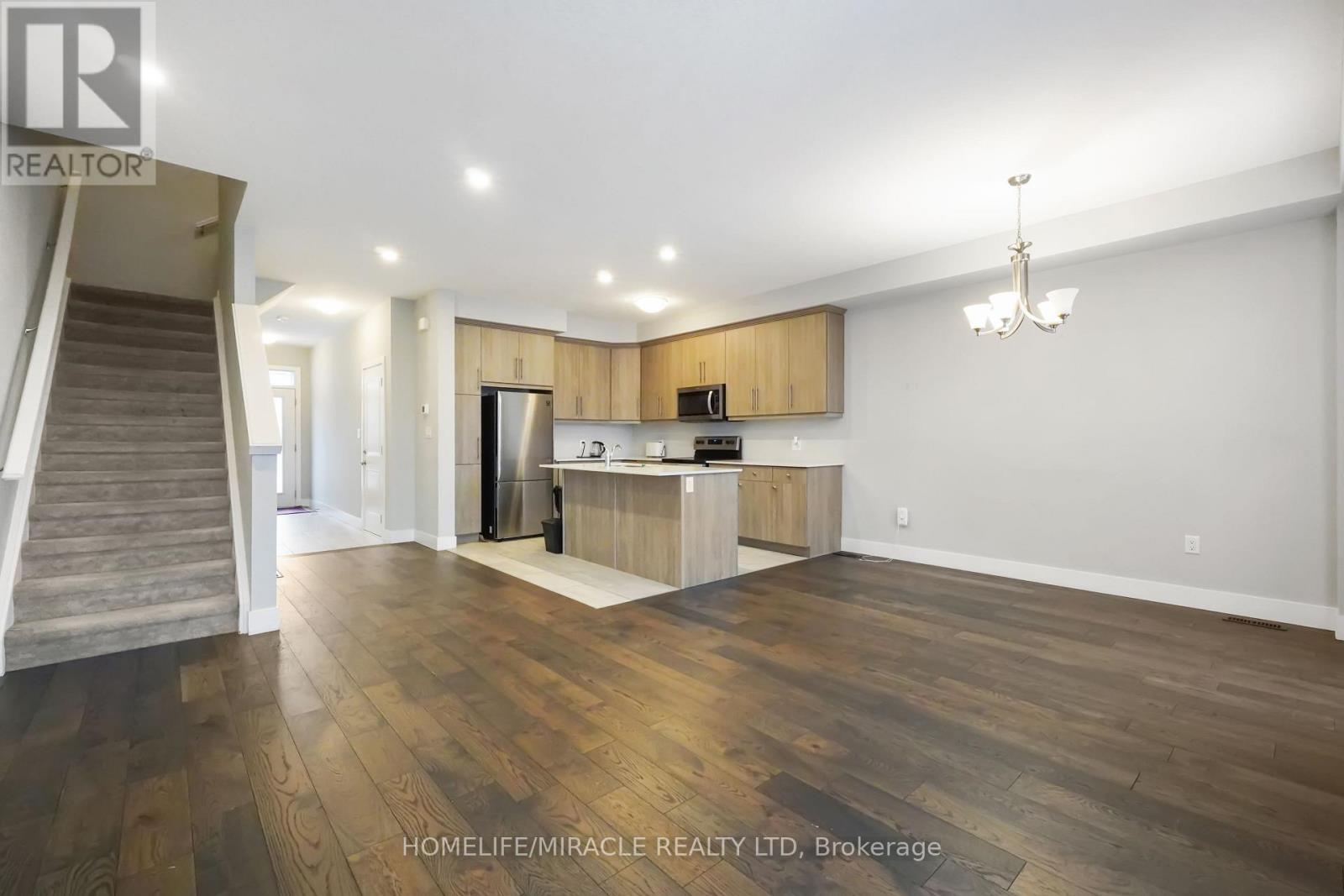 177 Edgevalley Road, London East, Ontario  N5V 0C5 - Photo 7 - X12573000