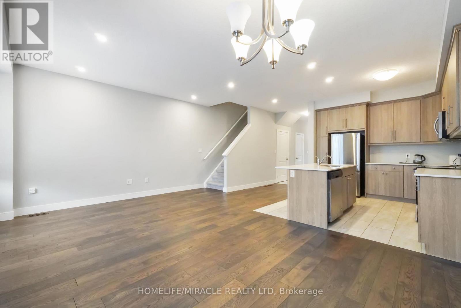 177 Edgevalley Road, London East, Ontario  N5V 0C5 - Photo 8 - X12573000