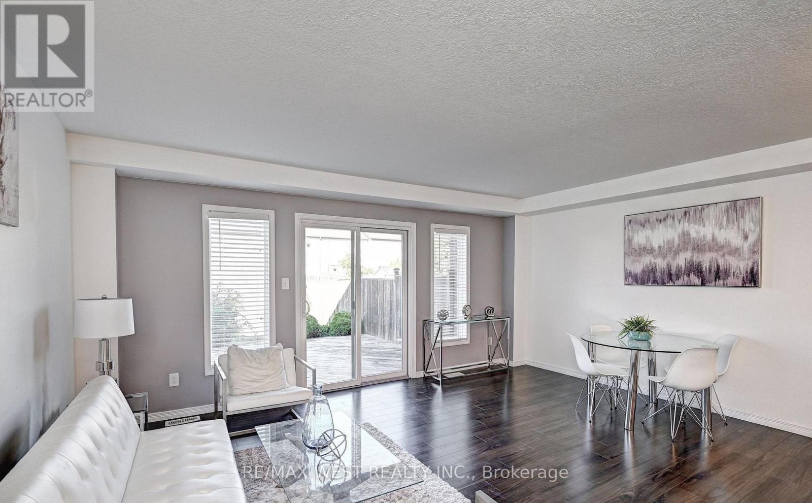 21 Machado Street, Kitchener, Ontario  N2R 0C1 - Photo 10 - X12573050