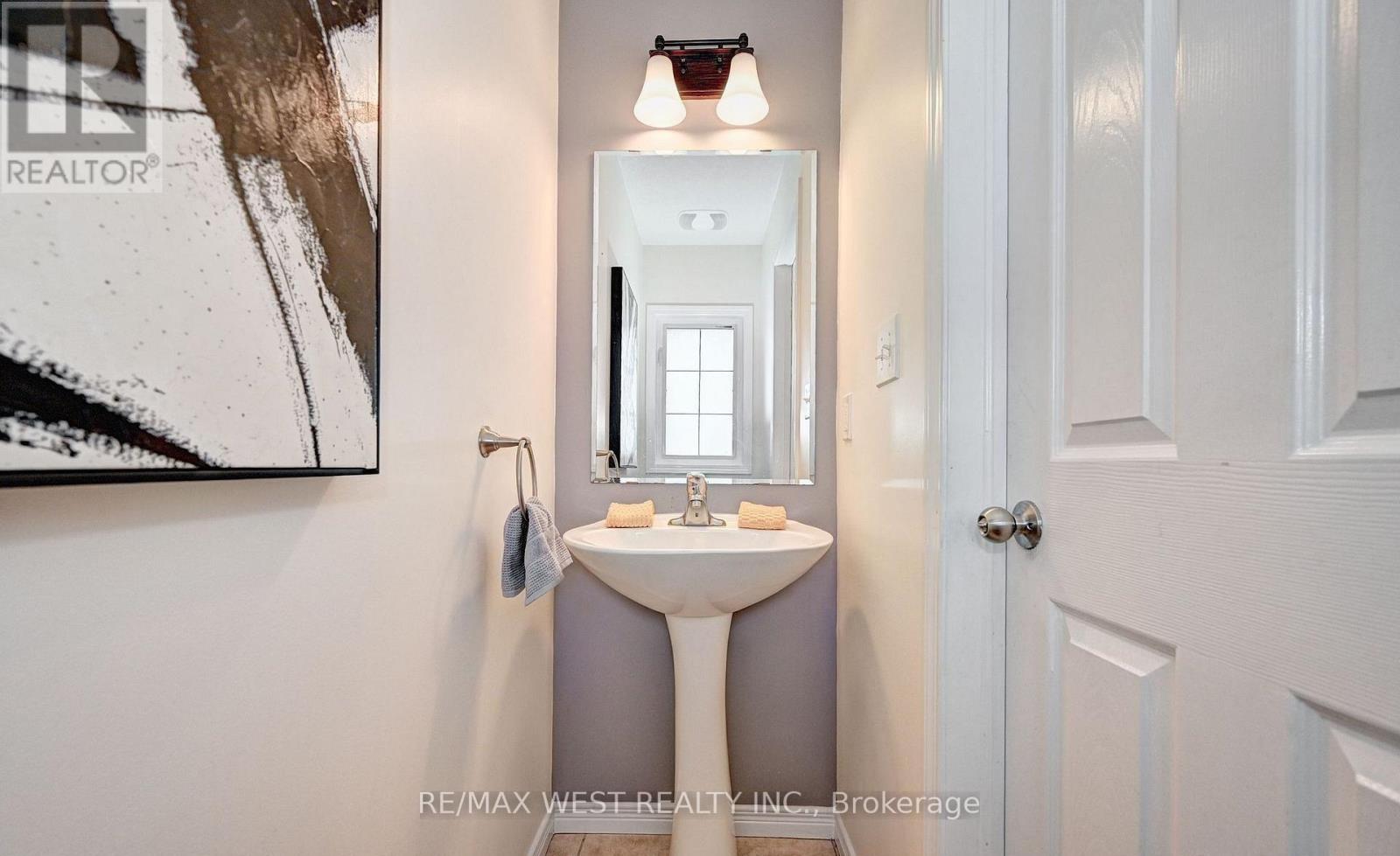 21 Machado Street, Kitchener, Ontario  N2R 0C1 - Photo 17 - X12573050