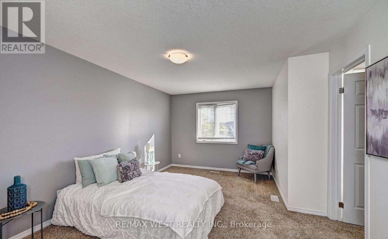 21 Machado Street, Kitchener, Ontario  N2R 0C1 - Photo 23 - X12573050