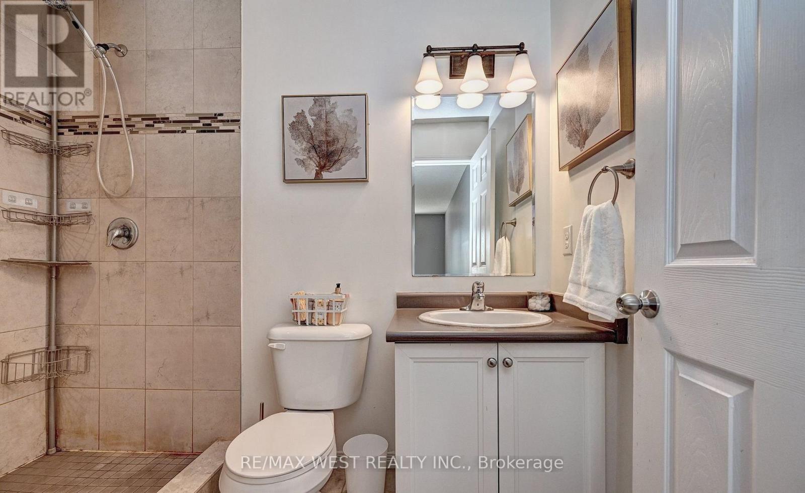 21 Machado Street, Kitchener, Ontario  N2R 0C1 - Photo 27 - X12573050