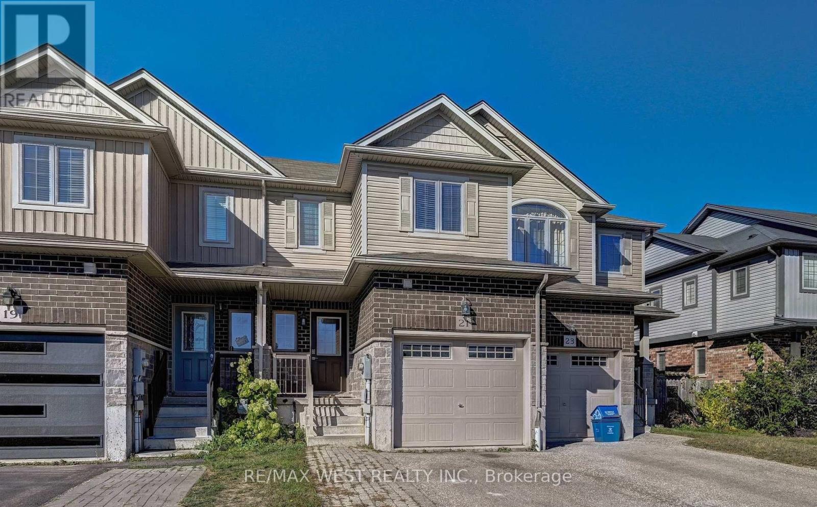 21 Machado Street, Kitchener, Ontario  N2R 0C1 - Photo 3 - X12573050