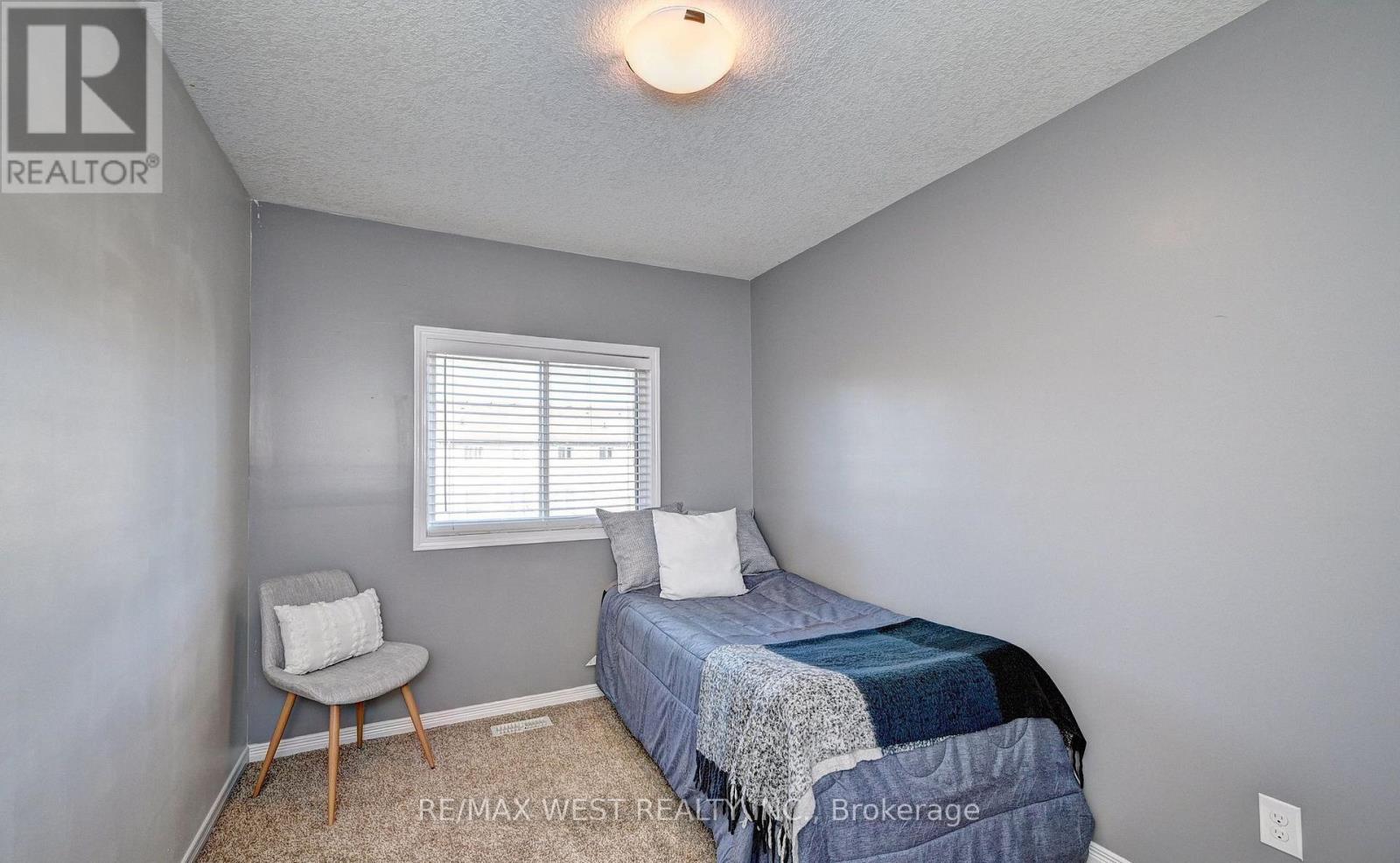 21 Machado Street, Kitchener, Ontario  N2R 0C1 - Photo 34 - X12573050