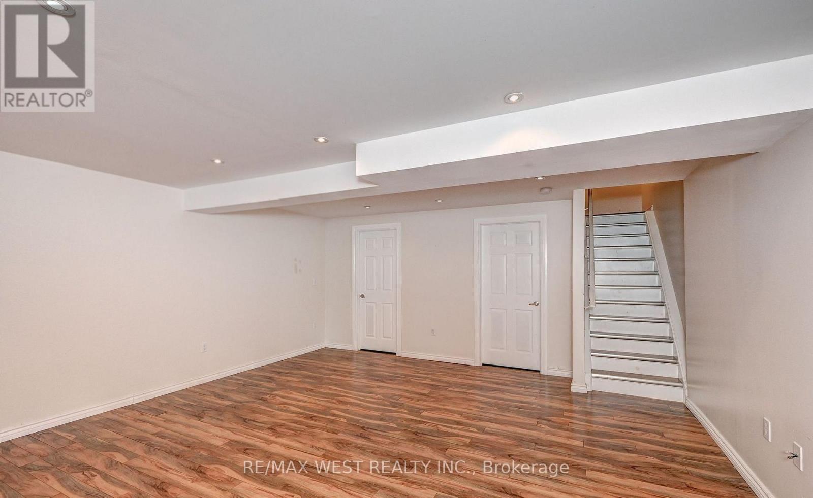 21 Machado Street, Kitchener, Ontario  N2R 0C1 - Photo 37 - X12573050