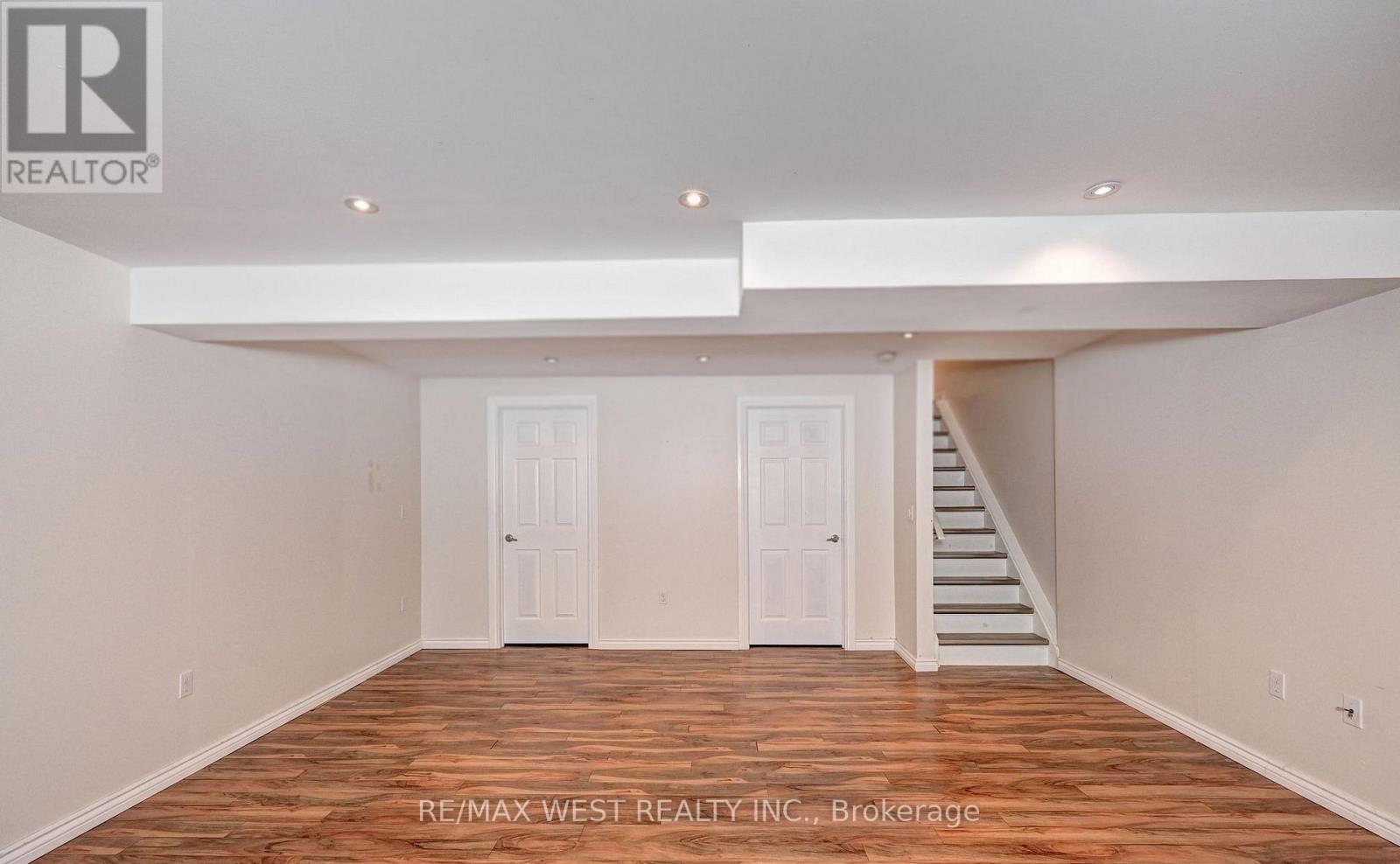 21 Machado Street, Kitchener, Ontario  N2R 0C1 - Photo 38 - X12573050