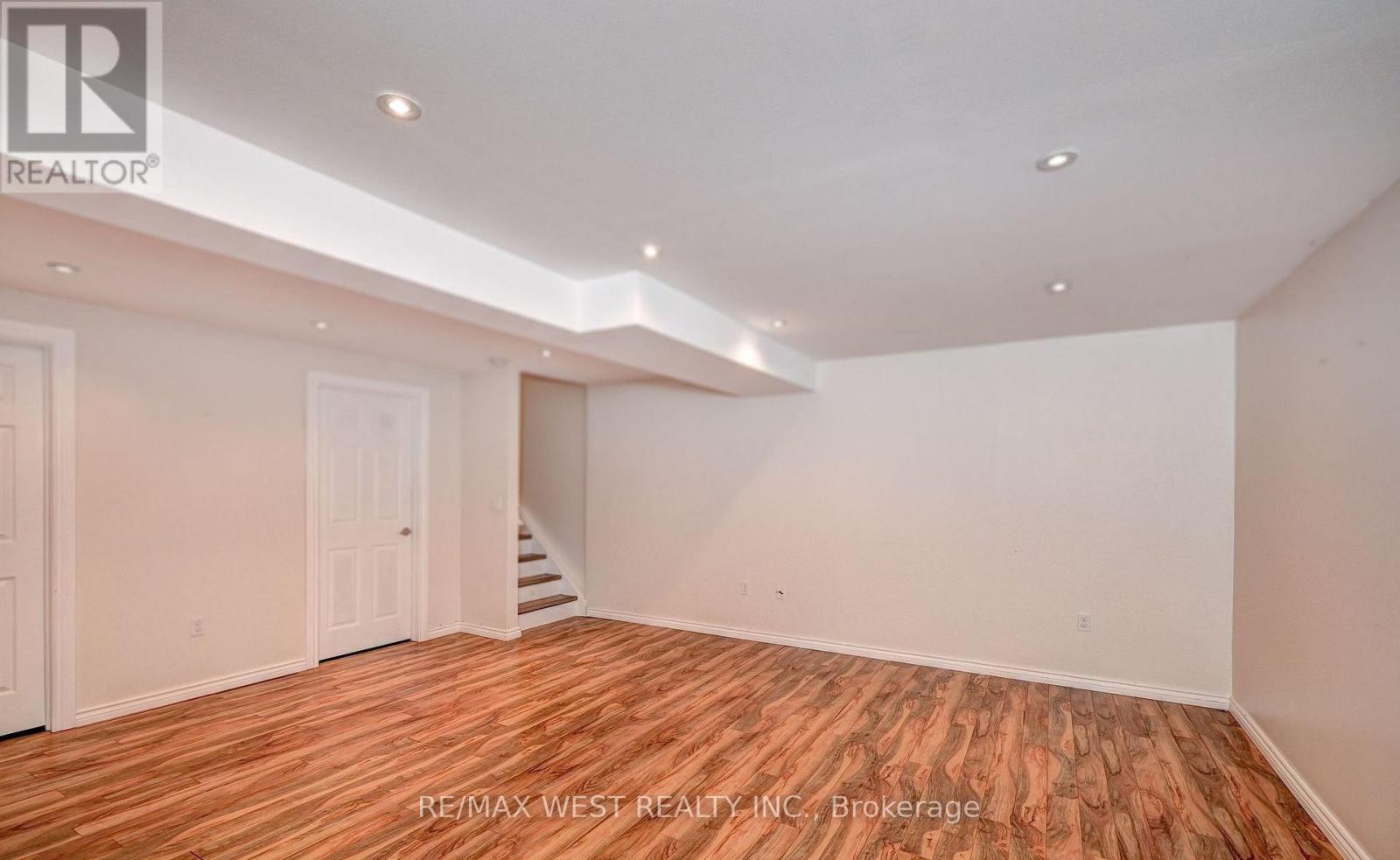 21 Machado Street, Kitchener, Ontario  N2R 0C1 - Photo 39 - X12573050