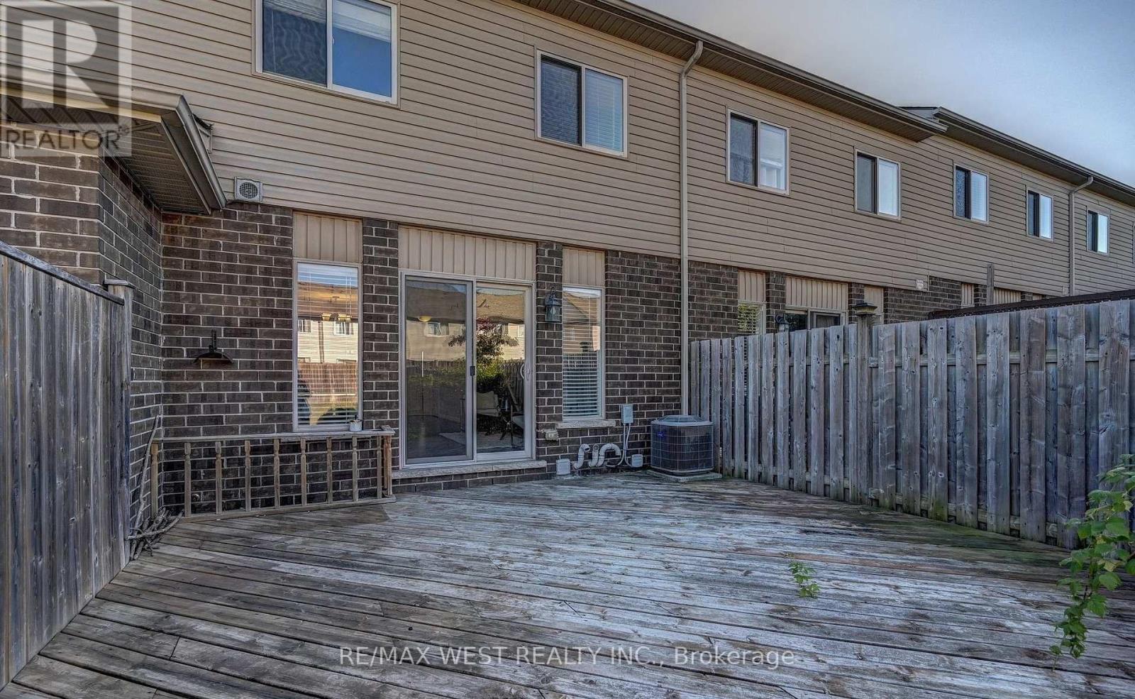 21 Machado Street, Kitchener, Ontario  N2R 0C1 - Photo 46 - X12573050