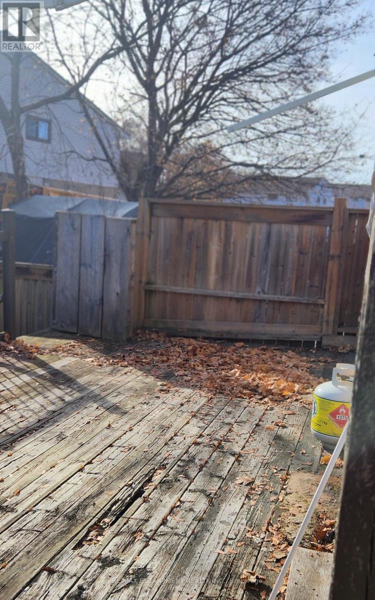 25 Sheldon Street, Brantford, Ontario  N3T 6C2 - Photo 20 - X12573108