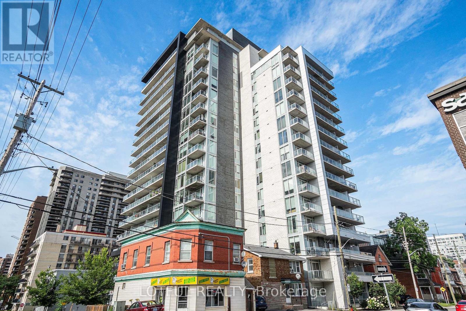 1705 - 255 Bay Street, Ottawa, Ontario  K1R 0C5 - Photo 2 - X12573170