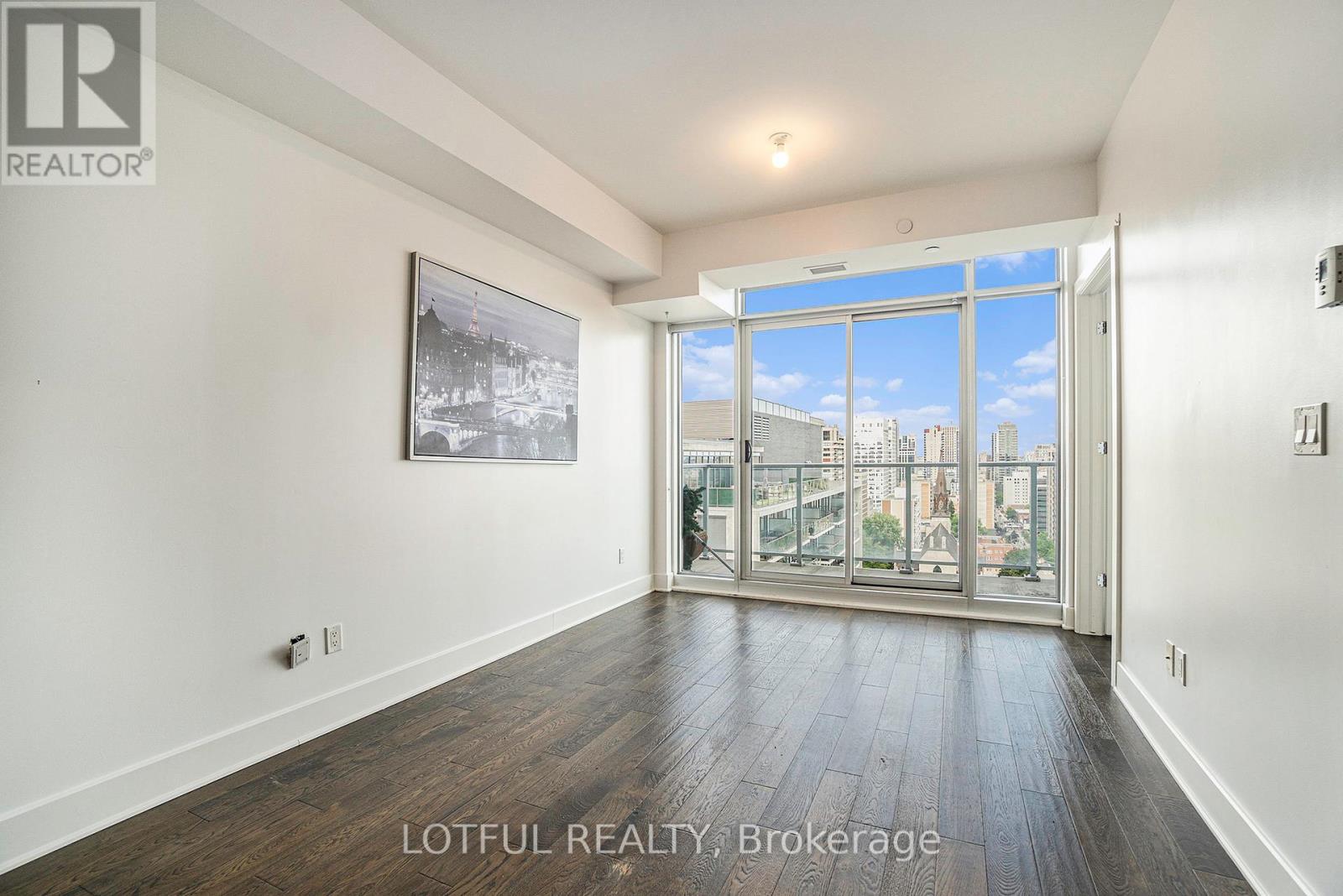 1705 - 255 Bay Street, Ottawa, Ontario  K1R 0C5 - Photo 3 - X12573170