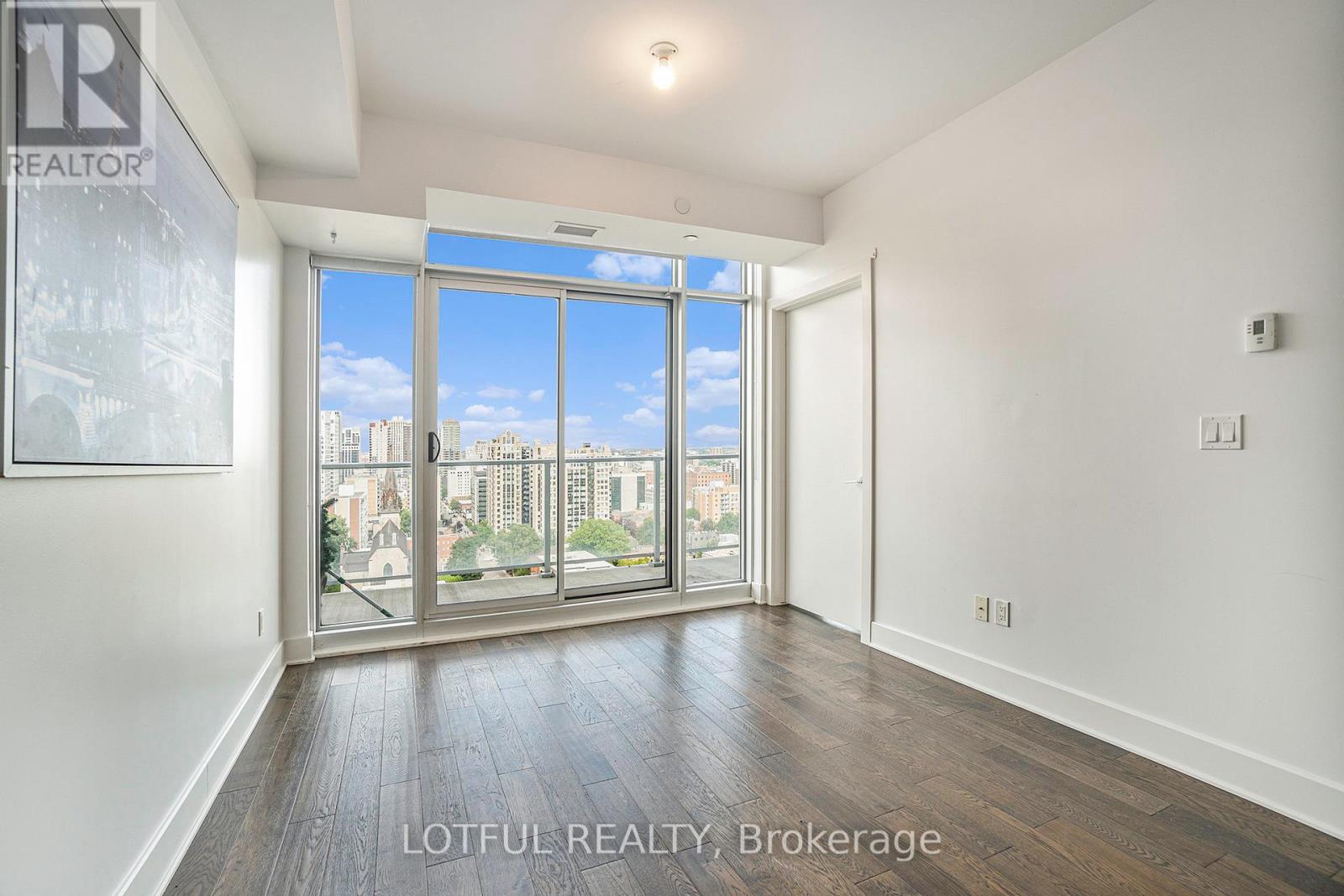 1705 - 255 Bay Street, Ottawa, Ontario  K1R 0C5 - Photo 4 - X12573170