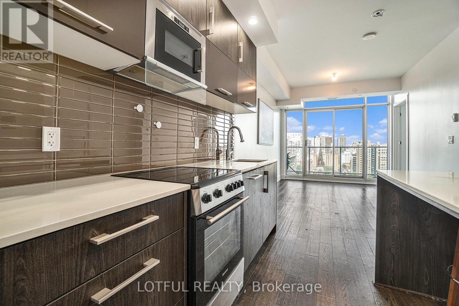 1705 - 255 Bay Street, Ottawa, Ontario  K1R 0C5 - Photo 8 - X12573170