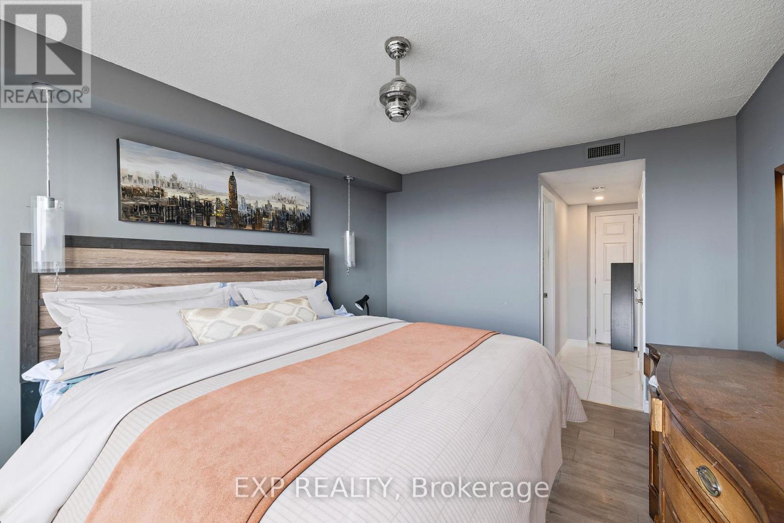 1506 - 120 Duke Street, Hamilton, Ontario  L8P 4T1 - Photo 31 - X12573152