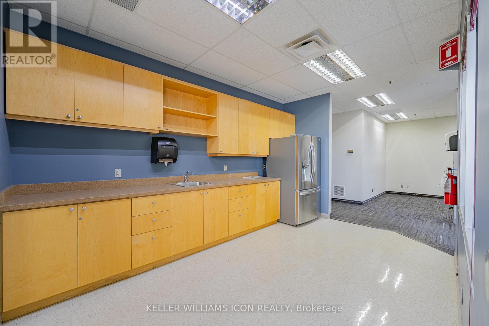 90 A Bill Leathem Drive, Ottawa, Ontario  K2J 0R3 - Photo 12 - X12245355