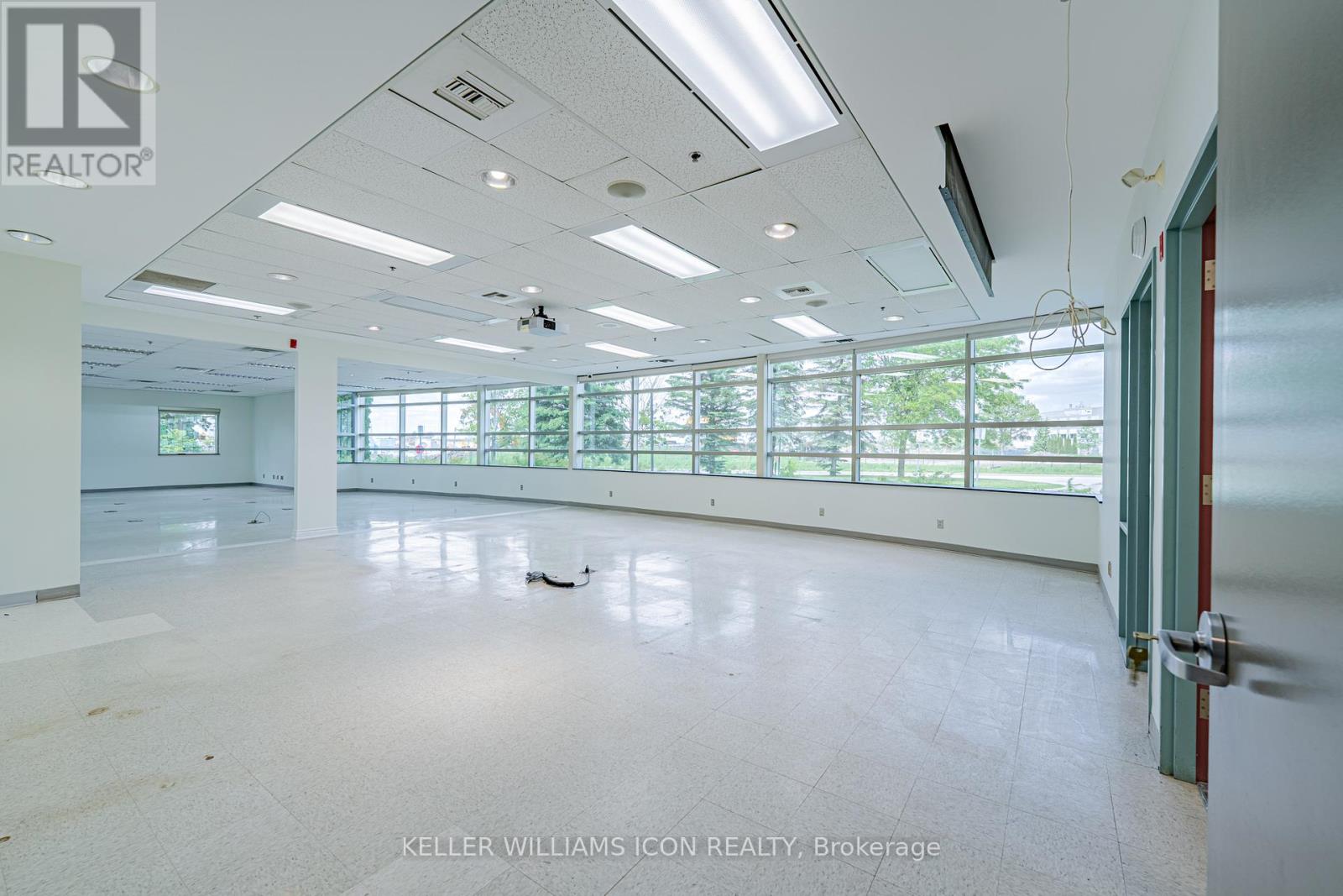 90 A Bill Leathem Drive, Ottawa, Ontario  K2J 0R3 - Photo 6 - X12245355