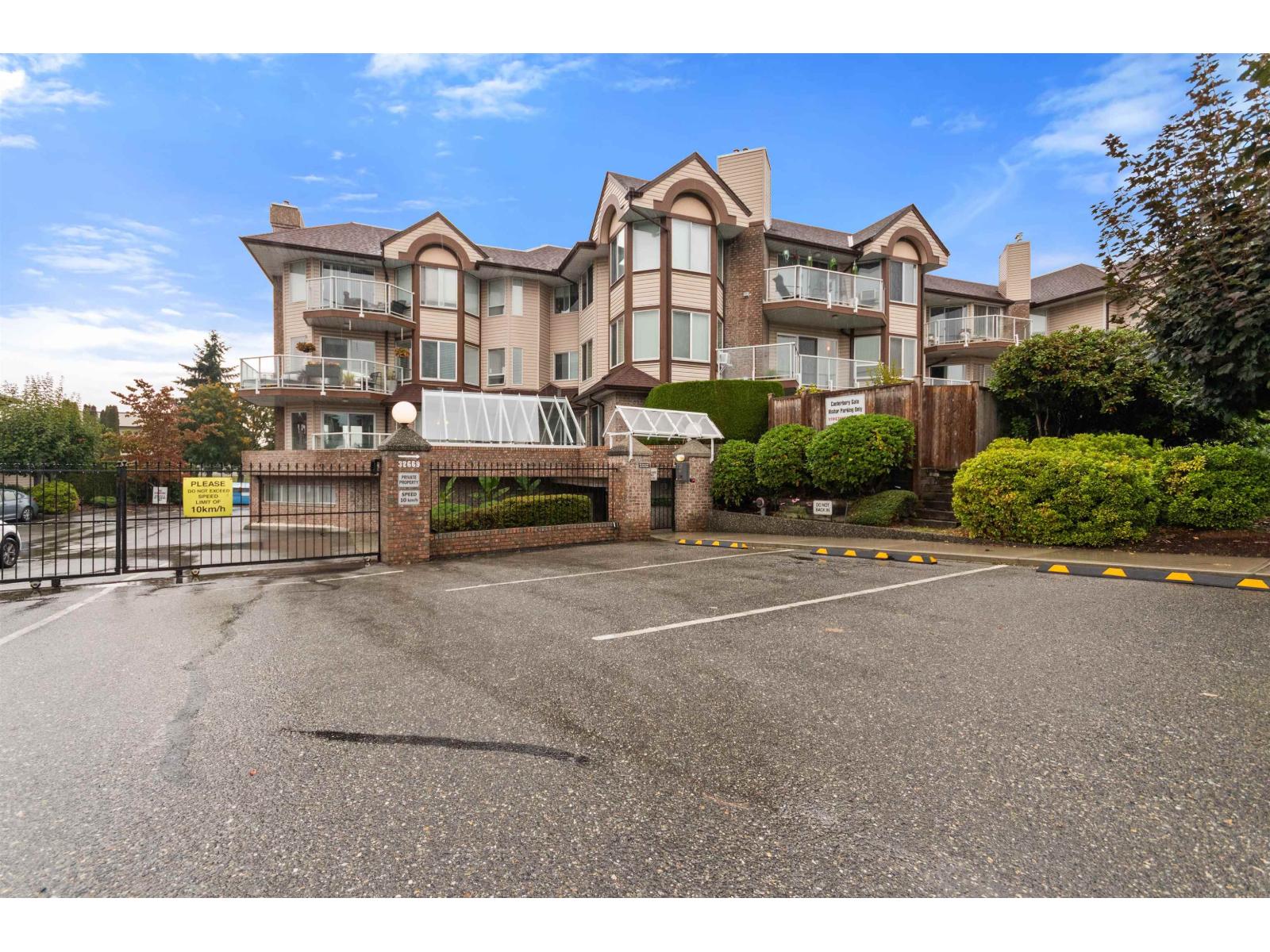 205 32669 GEORGE FERGUSON WAY, Abbotsford, British Columbia