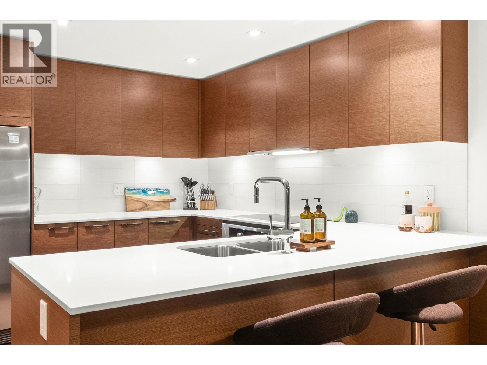 1503 111 E 13th Street, North Vancouver, British Columbia  V7L 0C7 - Photo 10 - R3069663