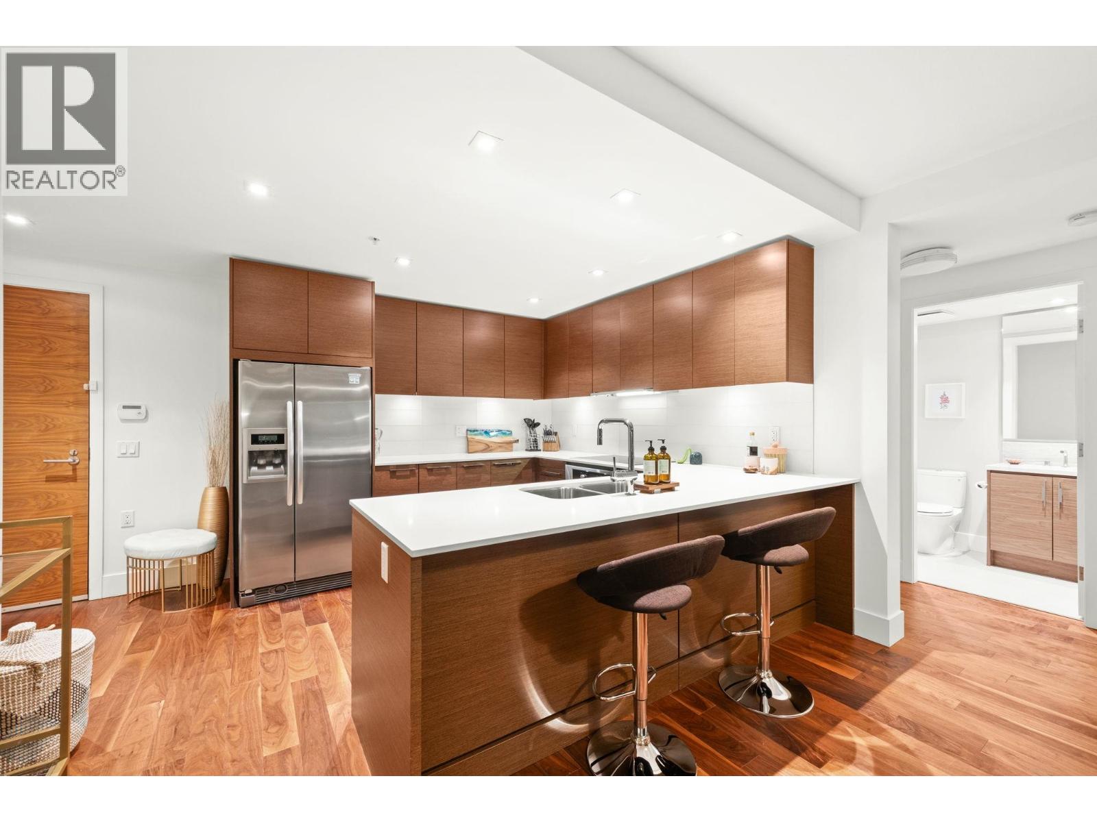 1503 111 E 13th Street, North Vancouver, British Columbia  V7L 0C7 - Photo 11 - R3069663