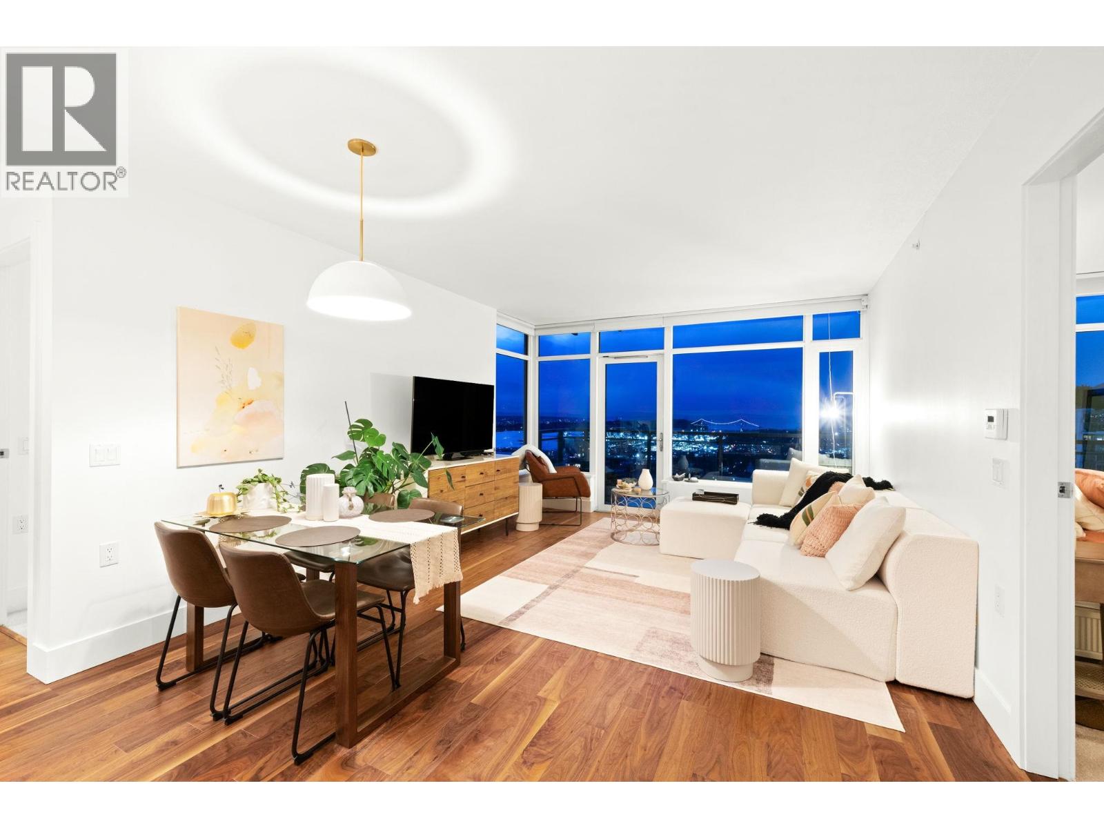 1503 111 E 13th Street, North Vancouver, British Columbia  V7L 0C7 - Photo 5 - R3069663