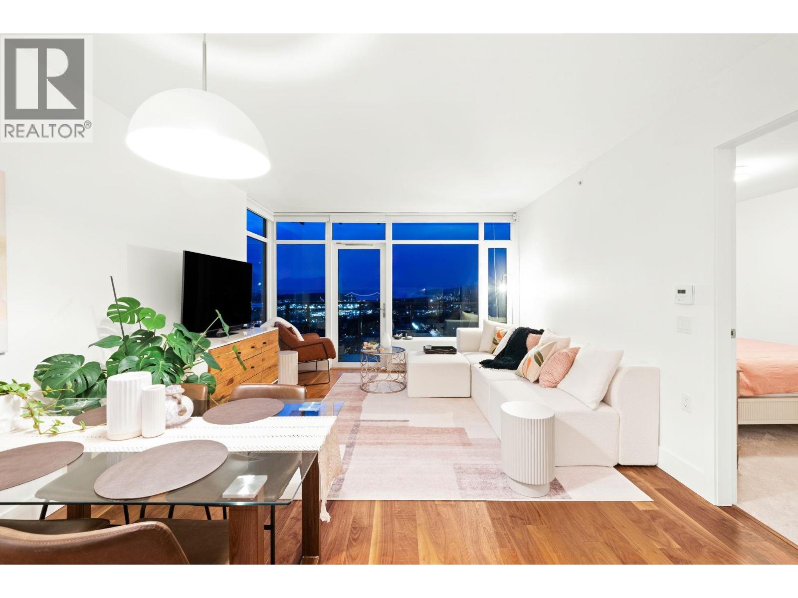 1503 111 E 13th Street, North Vancouver, British Columbia  V7L 0C7 - Photo 7 - R3069663