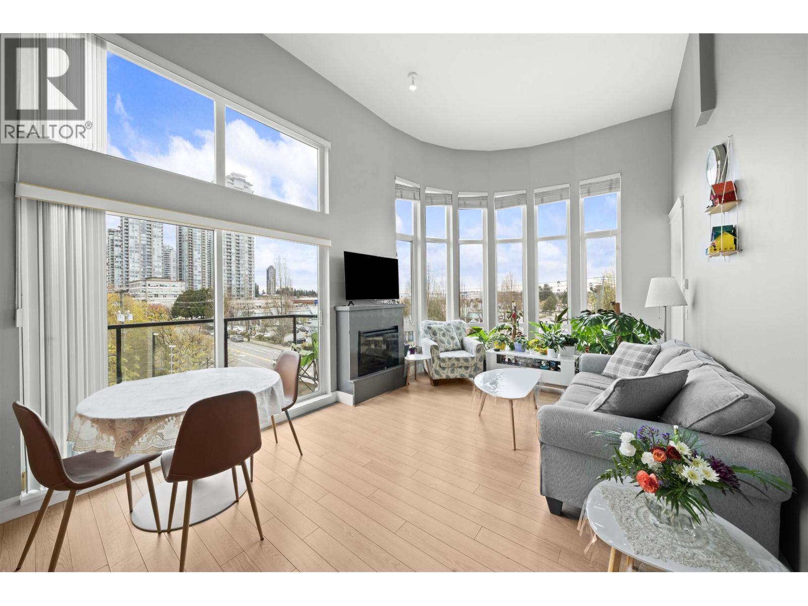 401 1188 Johnson Street, Coquitlam, British Columbia  V3B 0H7 - Photo 1 - R3069679