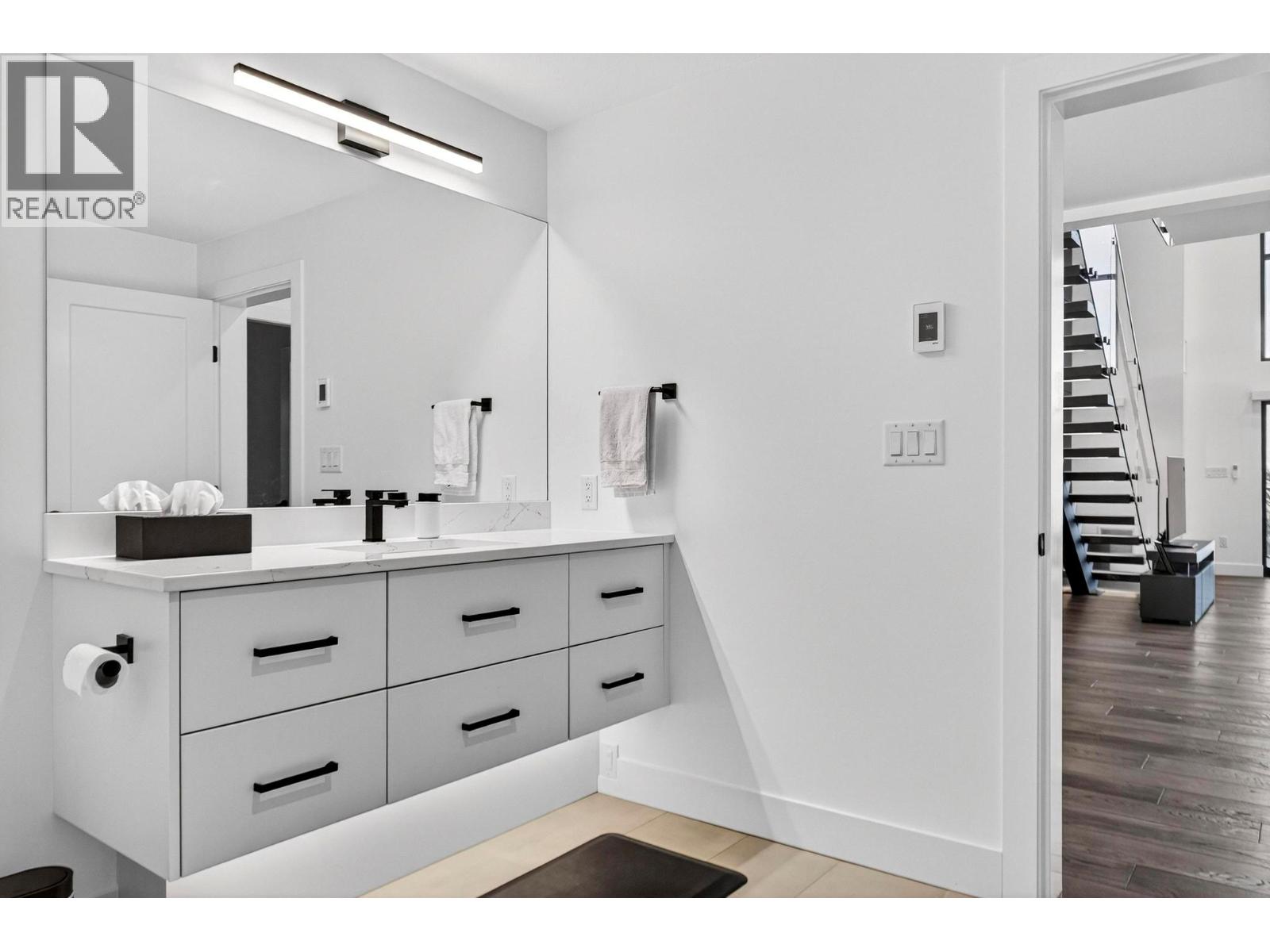 3434 Mckinley Beach Drive Unit# 408, Kelowna, British Columbia  V1V 0H3 - Photo 16 - 10369712