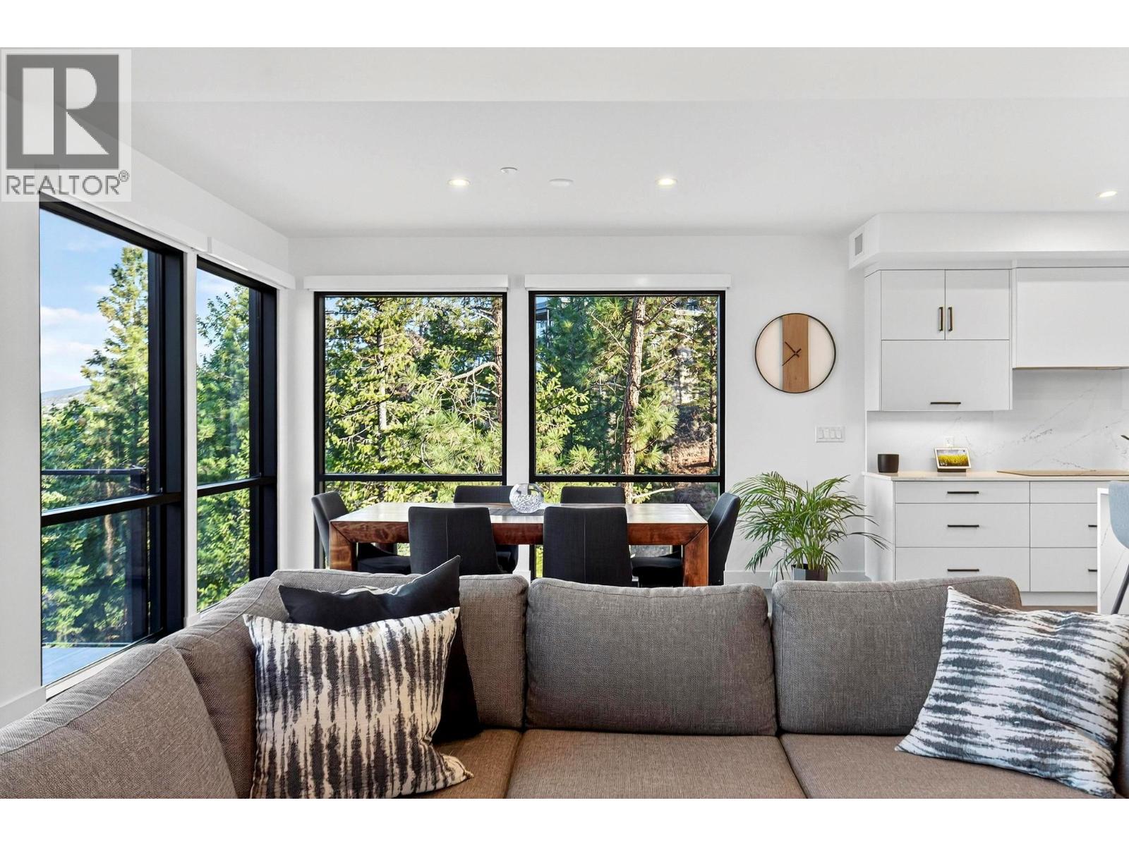 3434 Mckinley Beach Drive Unit# 408, Kelowna, British Columbia  V1V 0H3 - Photo 2 - 10369712