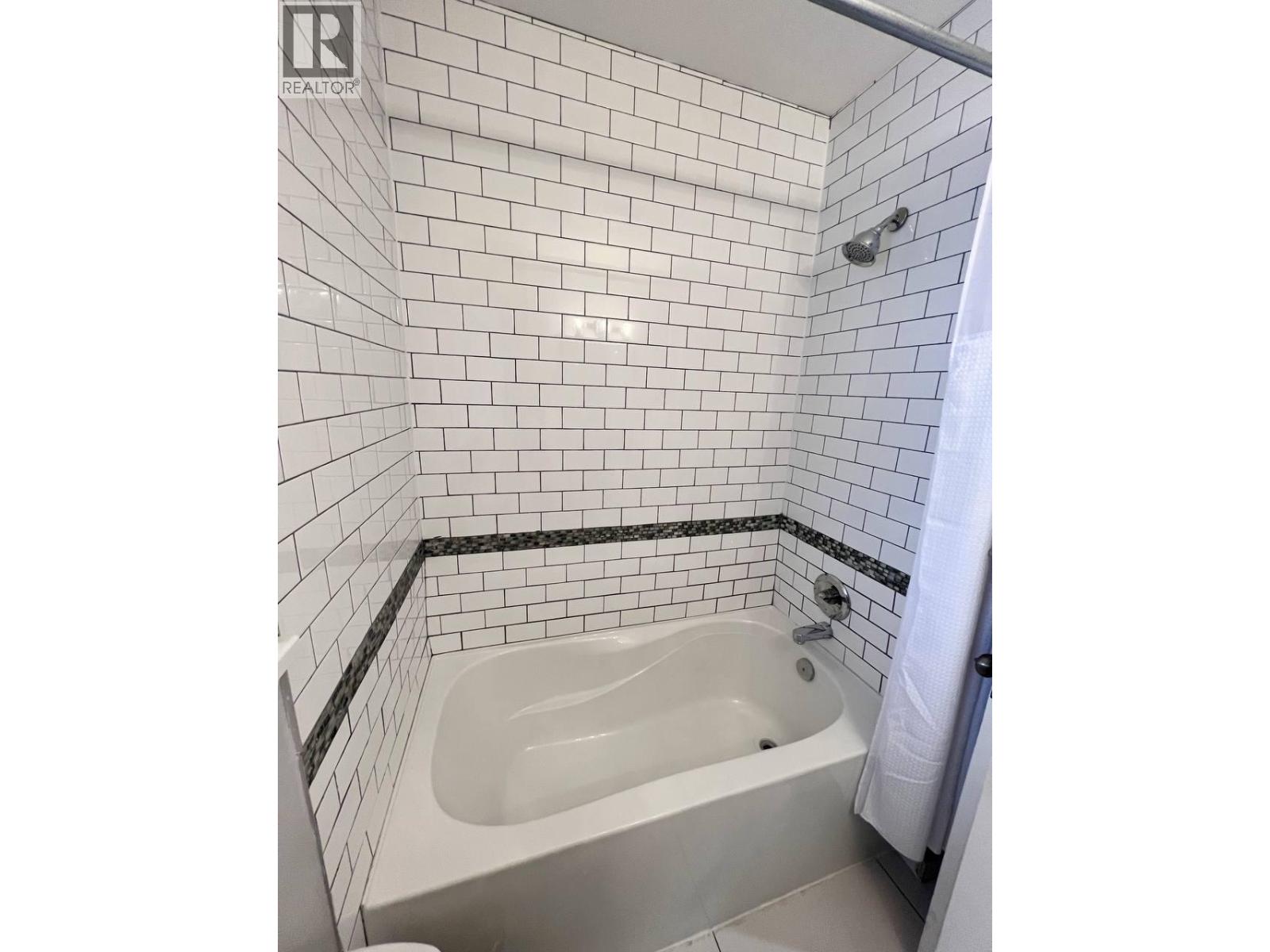 515 W Queens Road, North Vancouver, British Columbia  V7N 2K9 - Photo 10 - R3069691